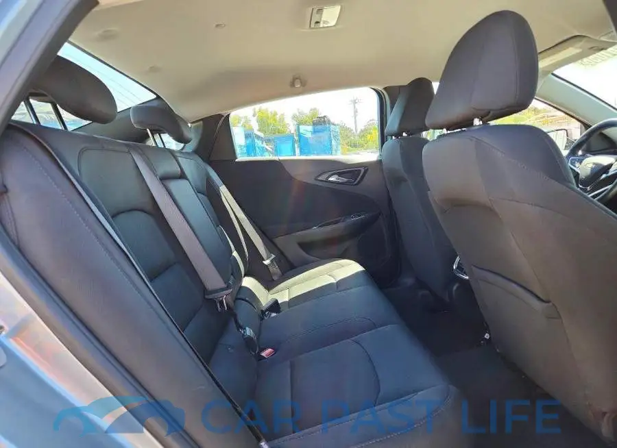 1G1ZD5ST8RF218948# 10