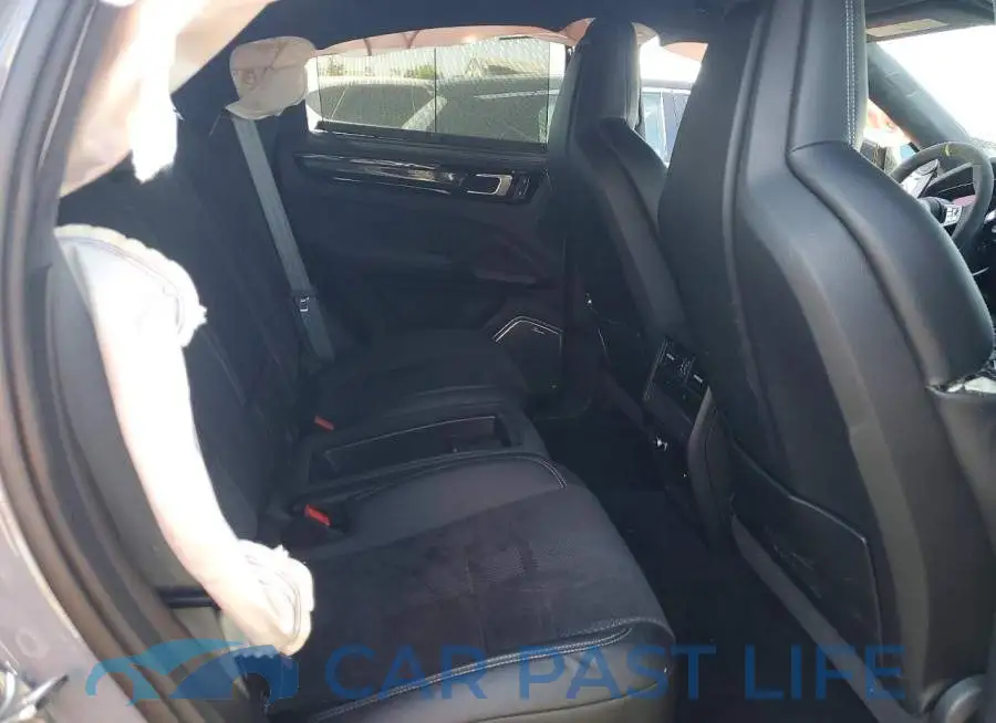 WP1BK2AY6PDA39034# 11