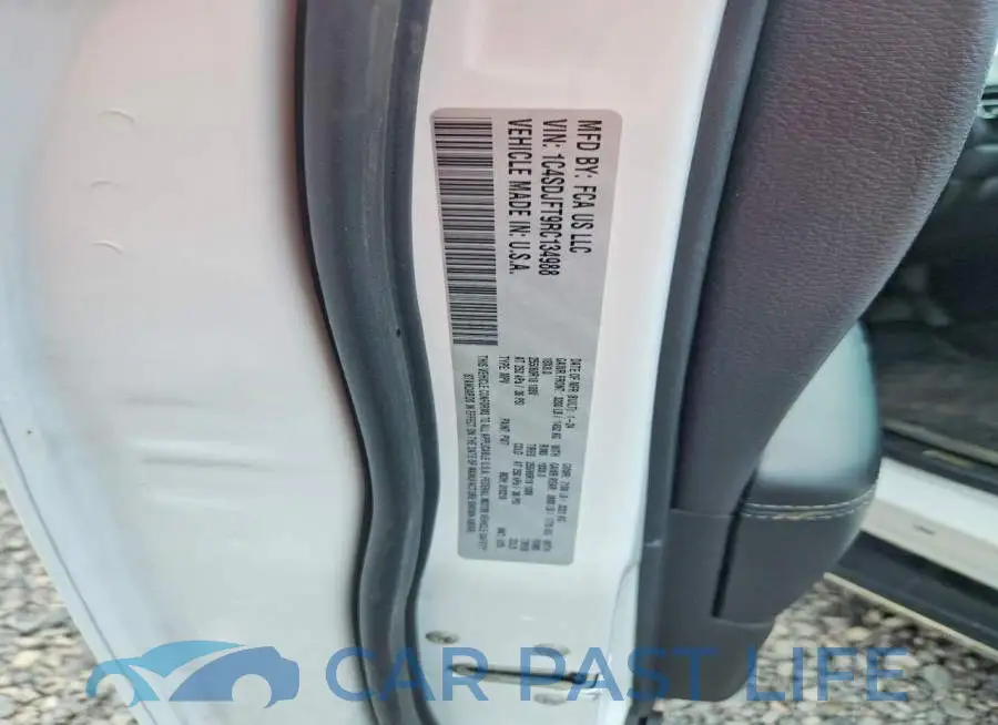 1C4SDJFT9RC134988# 13
