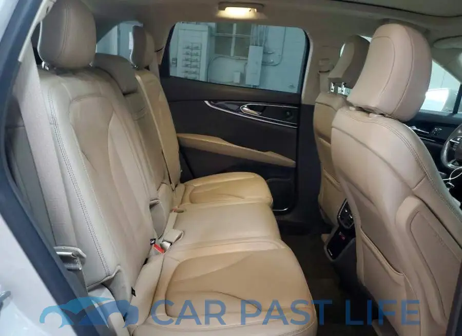 2LMPJ8KP0NBL16234# 11