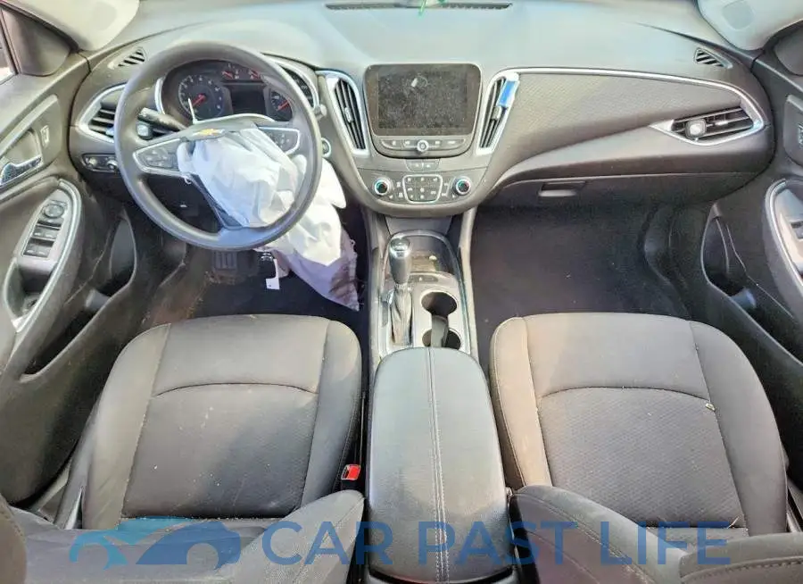 1G1ZD5ST2LF121834# 8