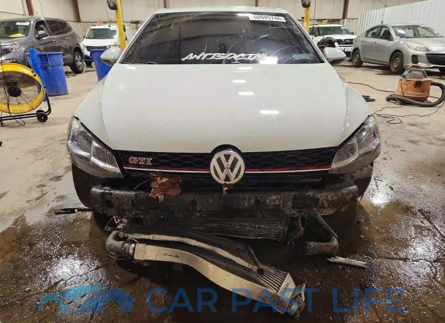 3VW5T7AU1KM020455# 5