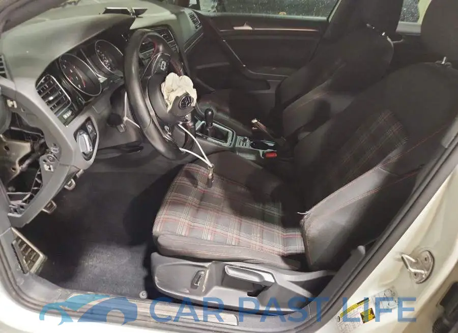3VW5T7AU1KM020455# 7
