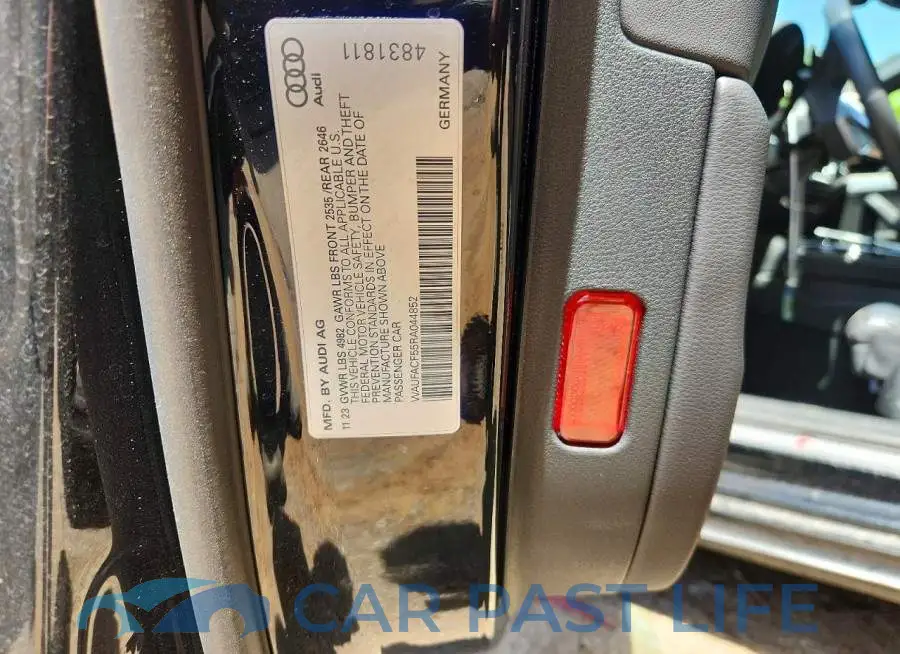 WAUFACF55RA044852# 12
