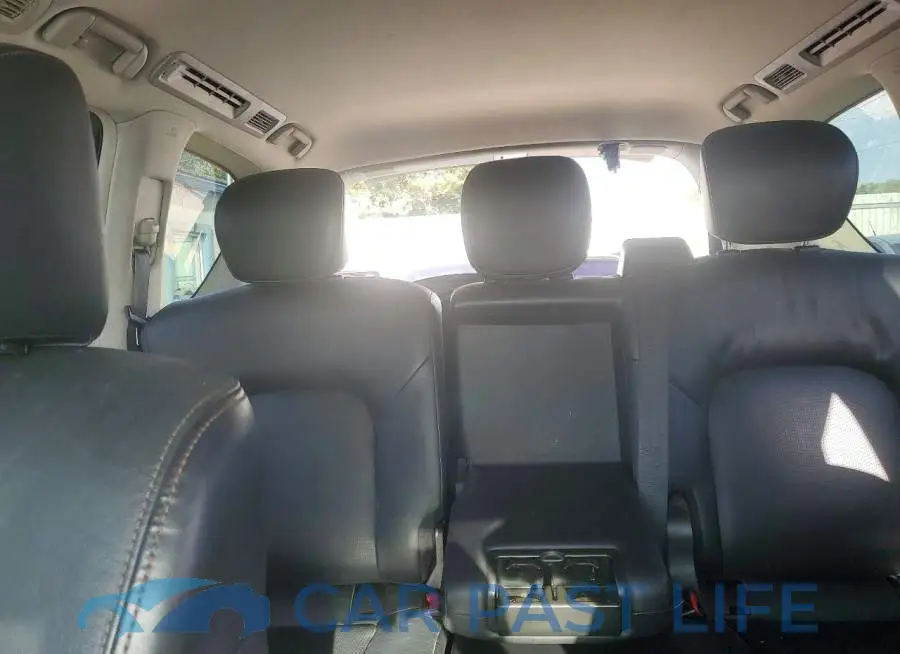 JN8AY2NCXL9622055# 10