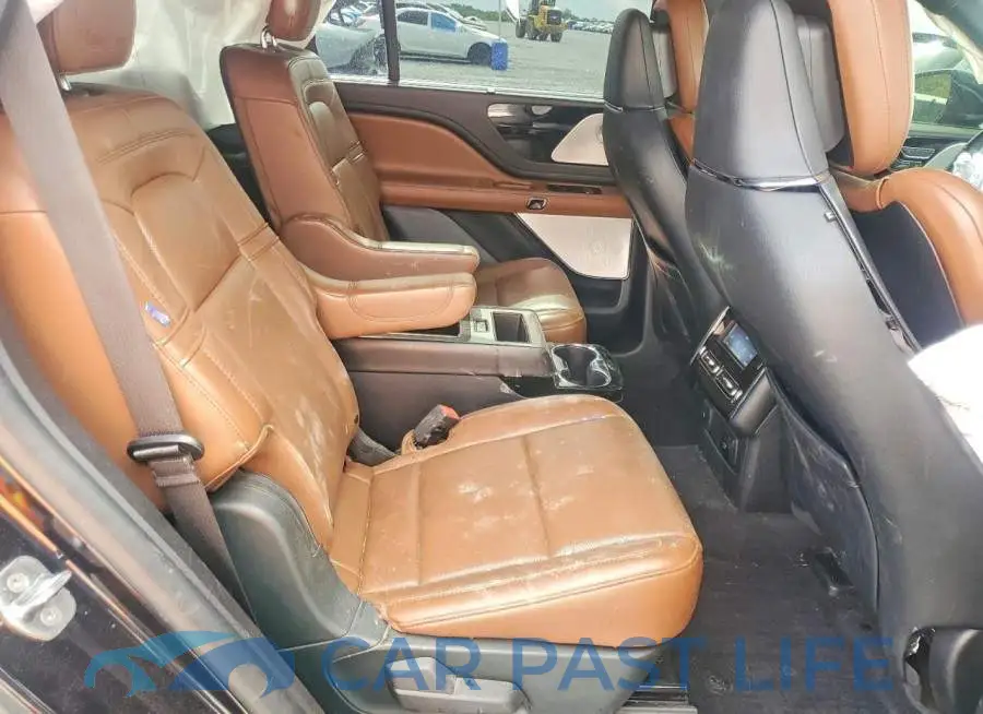 5LM5J7XC5MGL15149# 11