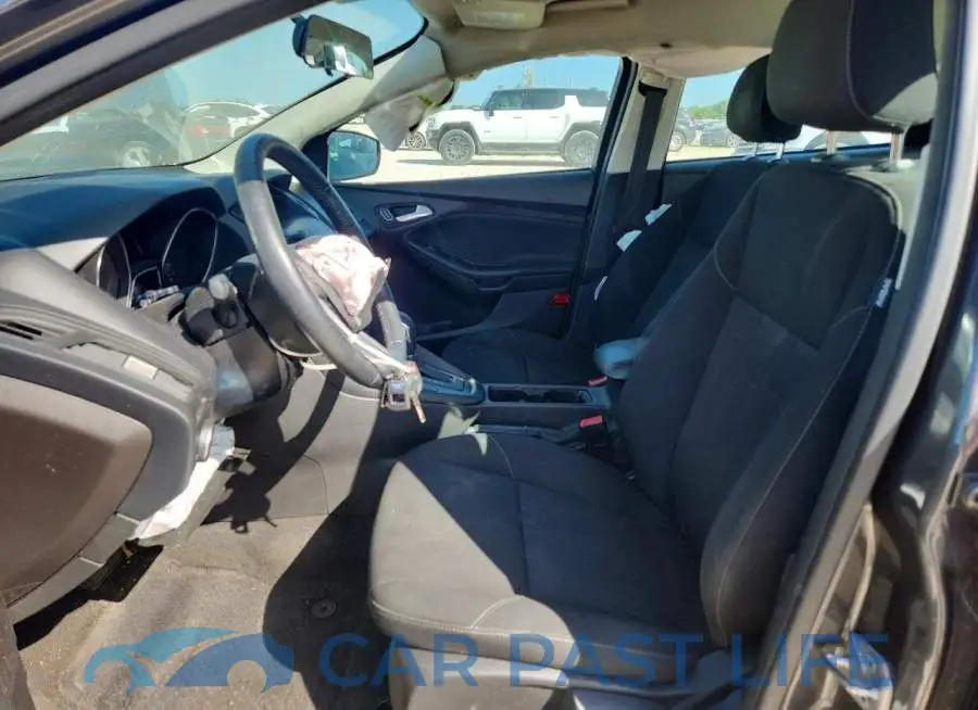 1FADP3F2XJL270401# 7