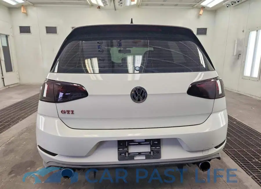 3VW5T7AU4LM002209# 6