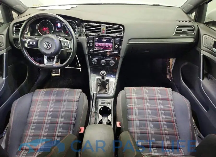 3VW5T7AU4LM002209# 8