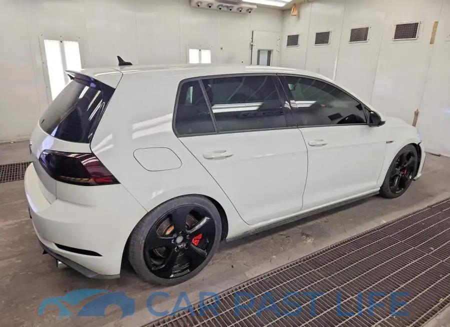 3VW5T7AU4LM002209# 3