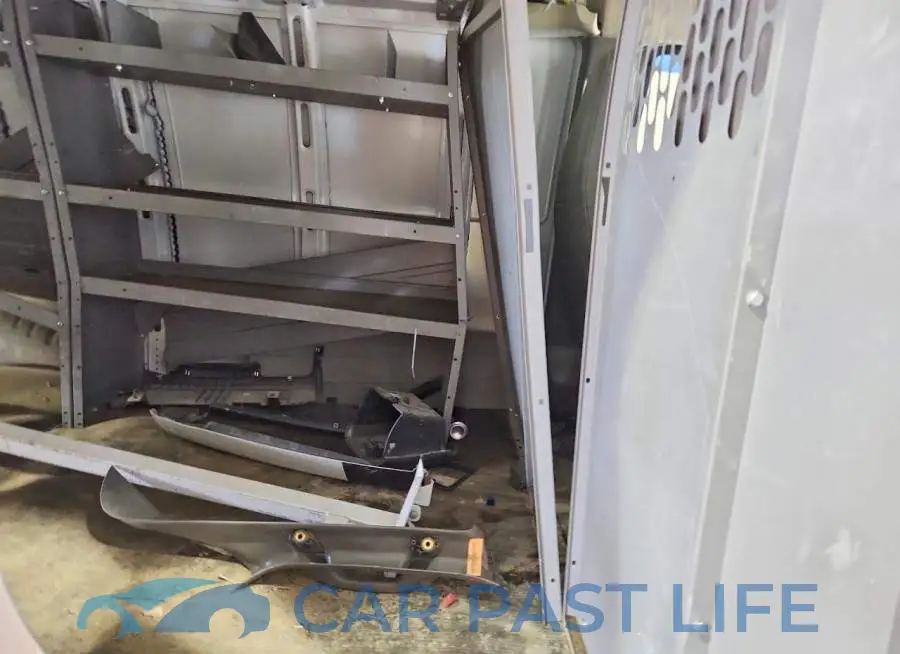 1GTW7AFP7P1139062# 11