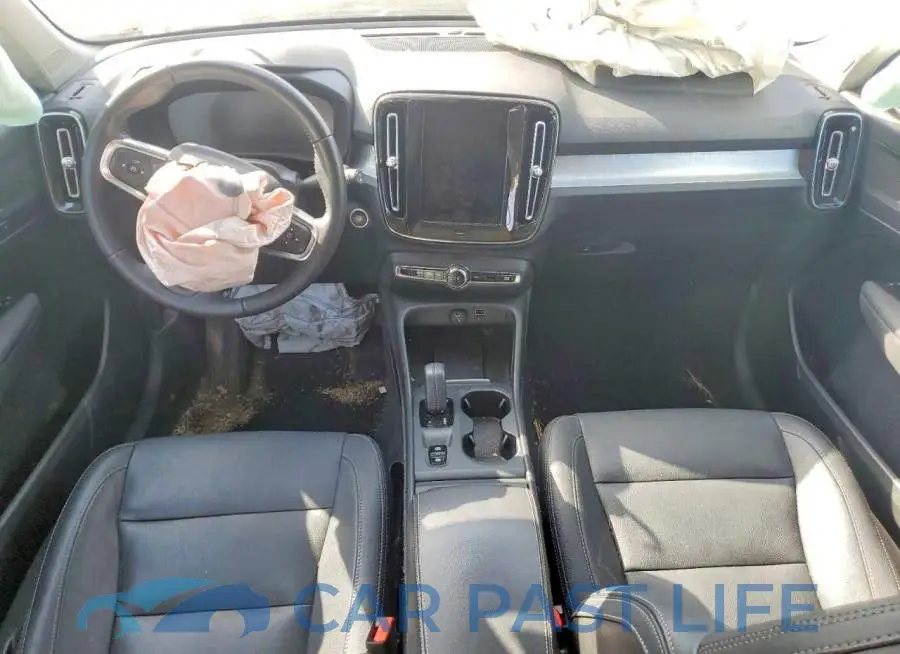 YV4162UK2M2465235# 8