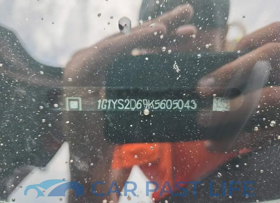 1G1YS2D69K5605043# 13