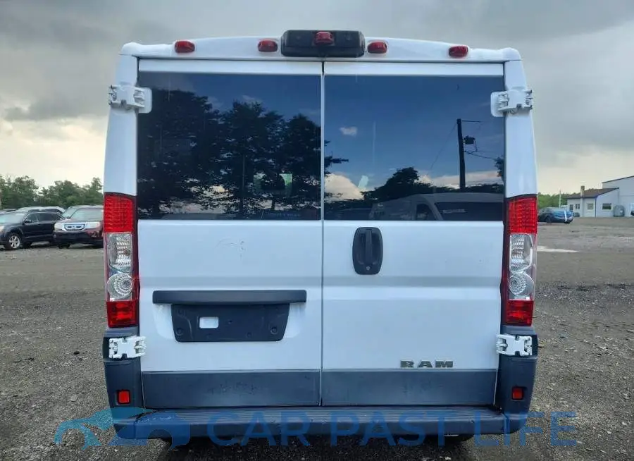 3C6TRVAG6JE109784# 6