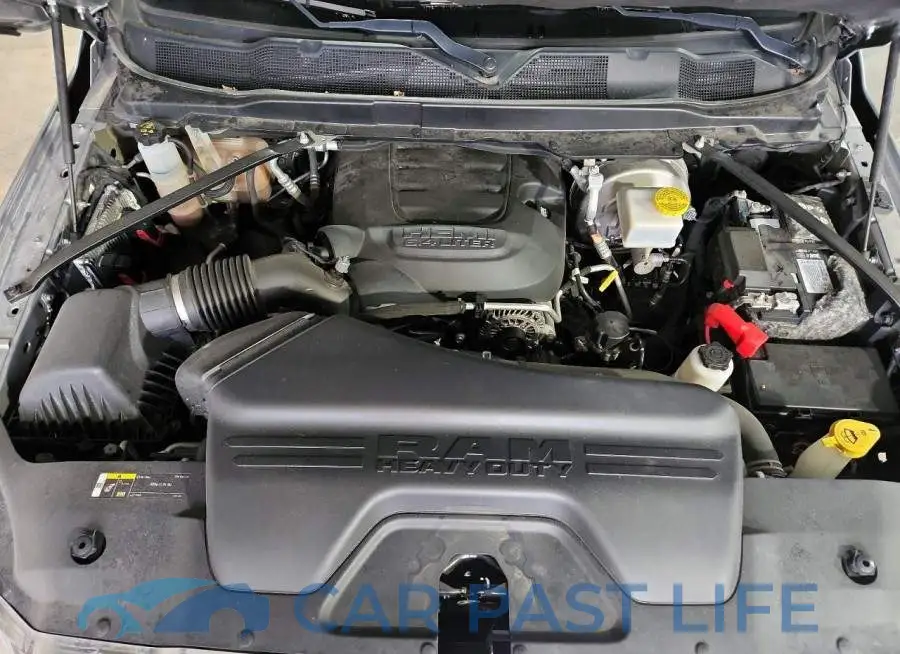 3C6UR5CJ2KG655498# 11