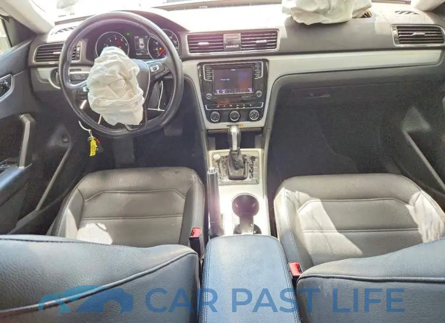 1VWLA7A32KC009373# 8