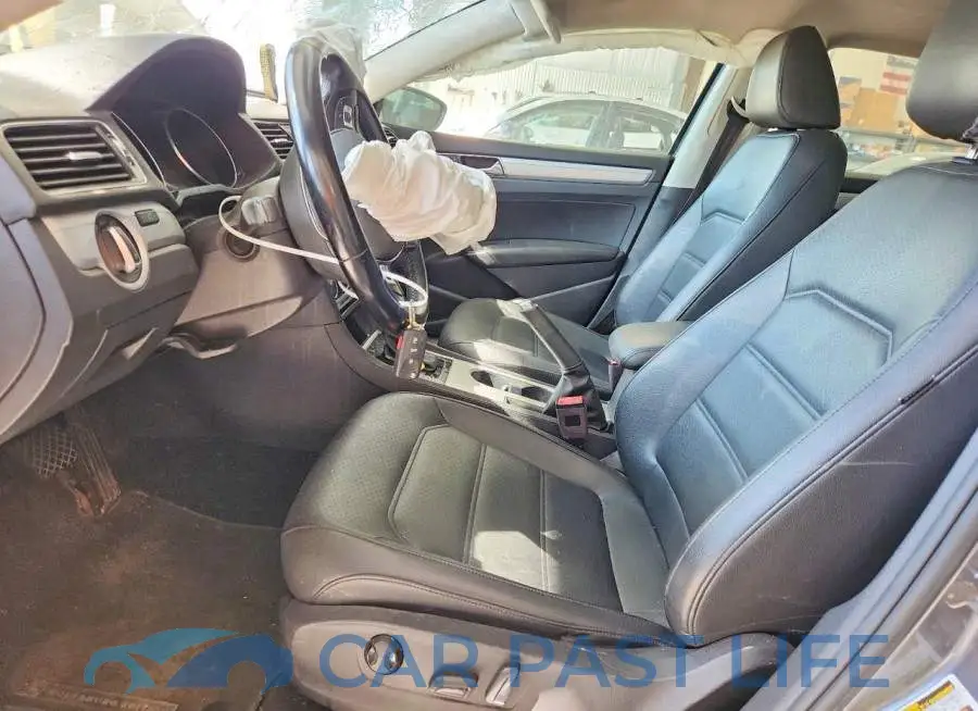1VWLA7A32KC009373# 7