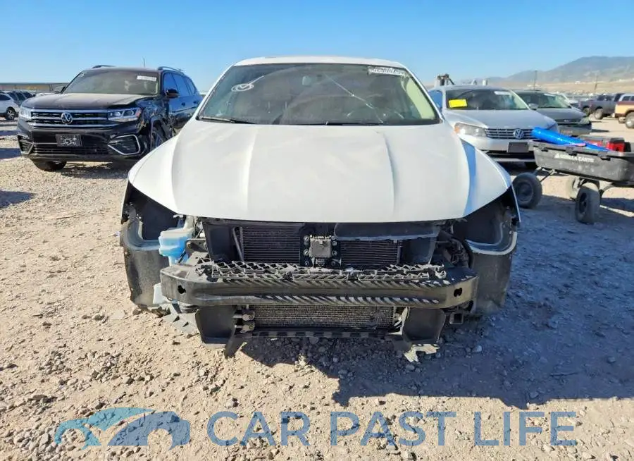 1VWLA7A33KC001900# 5