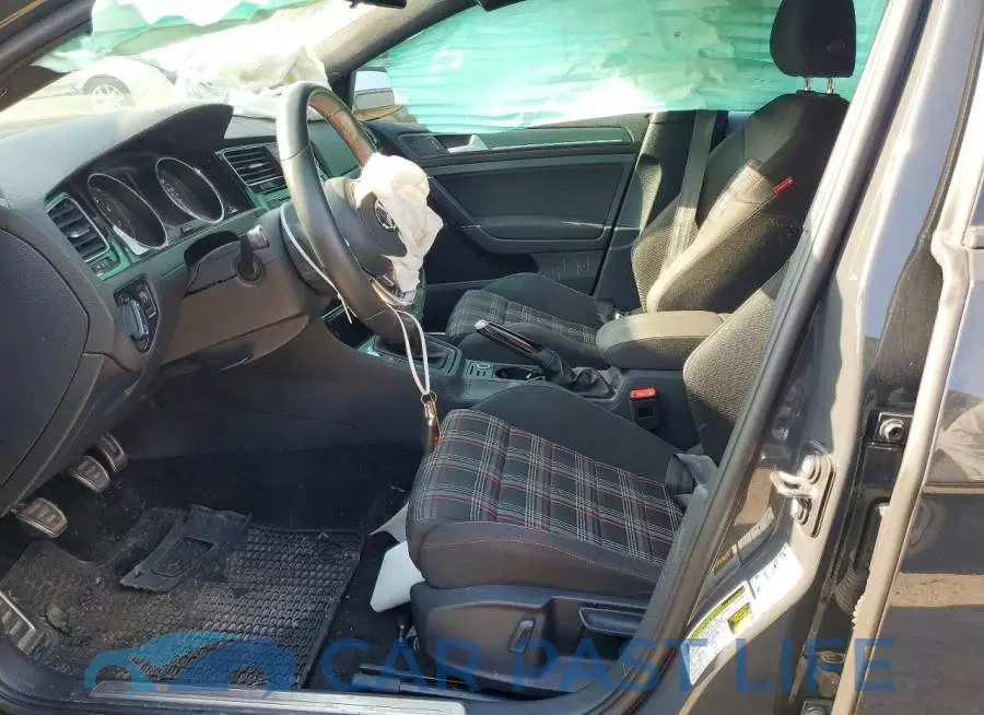 3VW5T7AU2KM005592# 7