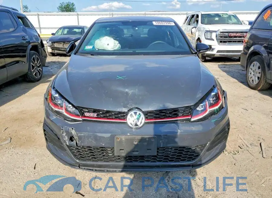 3VW5T7AU2KM005592# 5