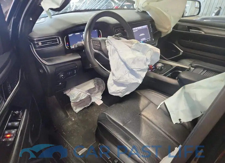1C4SJVBP2RS112765# 8