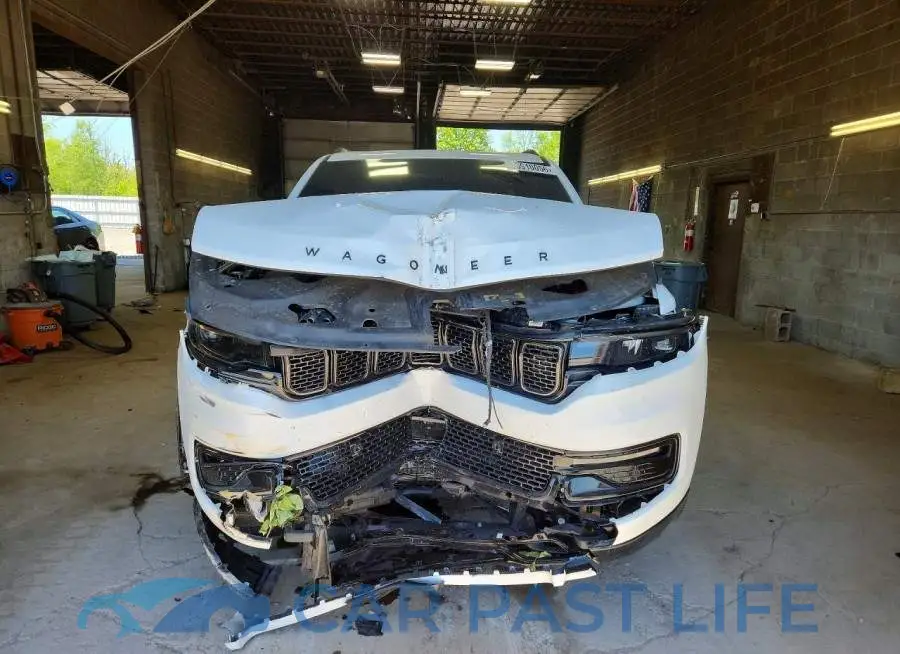 1C4SJVBP4RS120933# 5