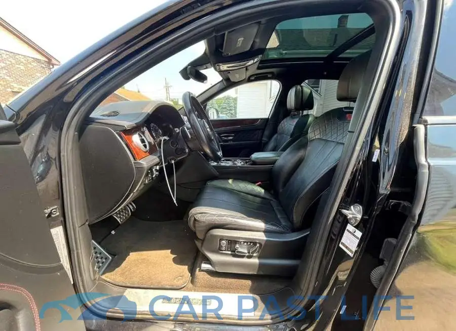 SJAAC2ZV4HC016056# 9