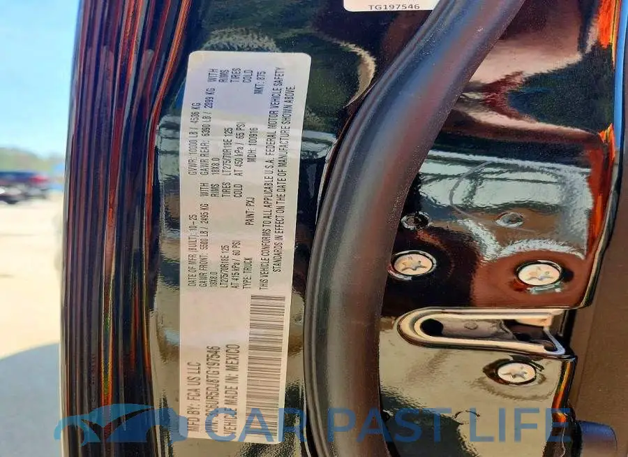 3C6UR5DJ8TG197546# 12