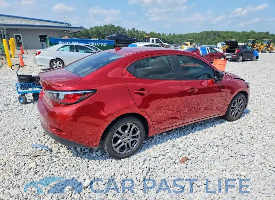3MYDLBYV0LY708135# 3