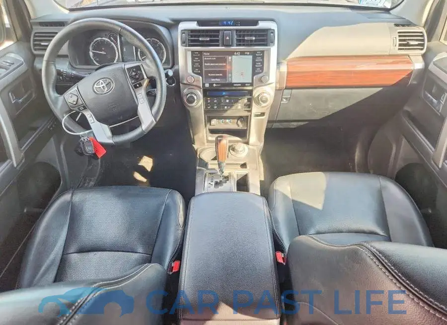 JTEBU5JR6L5835952# 8