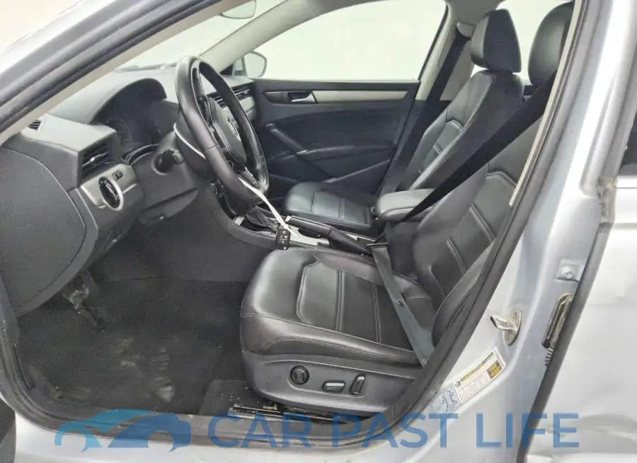 1VWSA7A33MC008280# 7