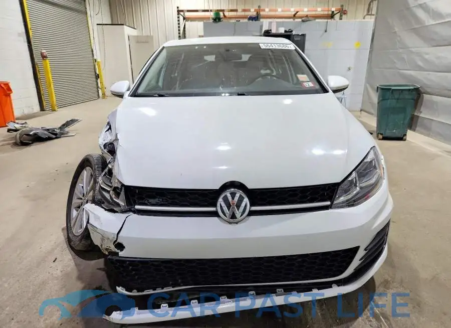 3VW117AU9HM062790# 5
