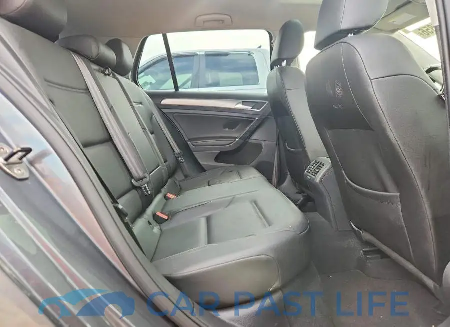 3VW217AU9HM018647# 10