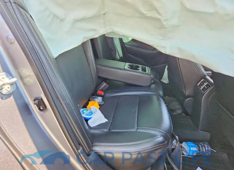 1N4AA6CV5NC502011# 10