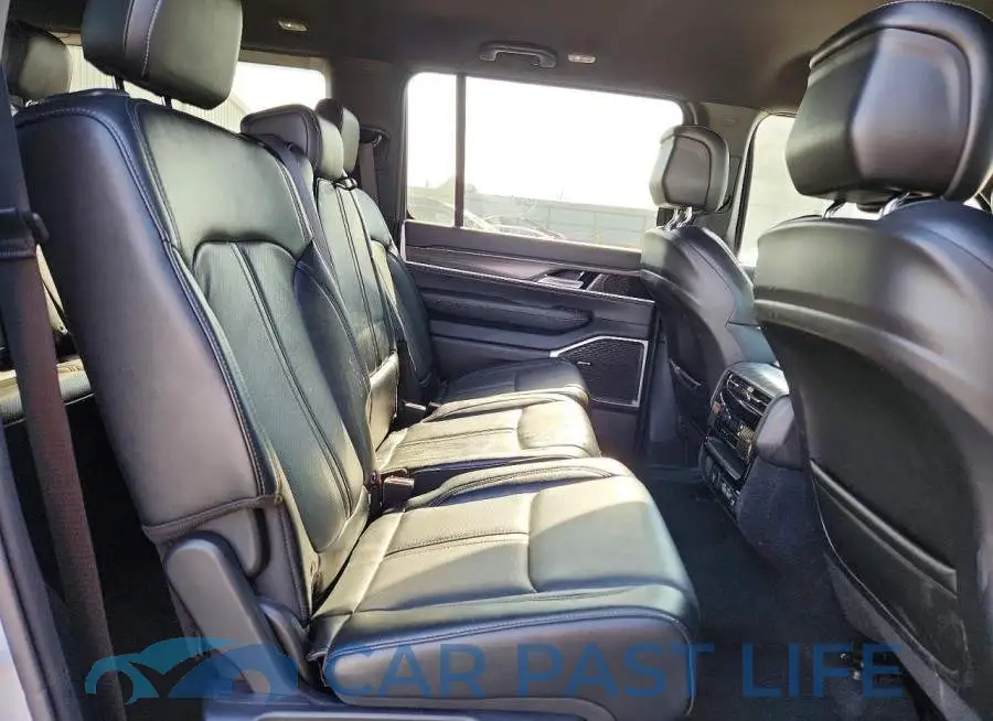 1C4SJVBP3RS139280# 11