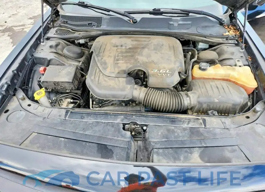 2C3CDZAG0HH639525# 11