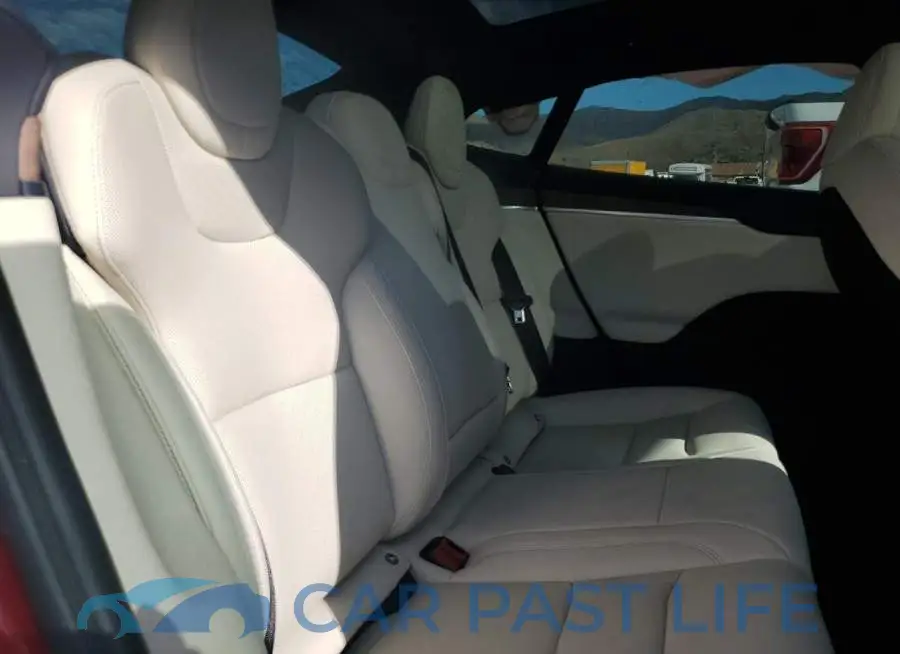 5YJSA1E50RF542388# 10
