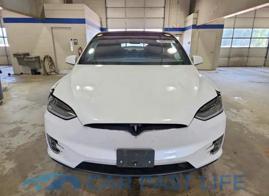 5YJXCDE25LF300470# 5