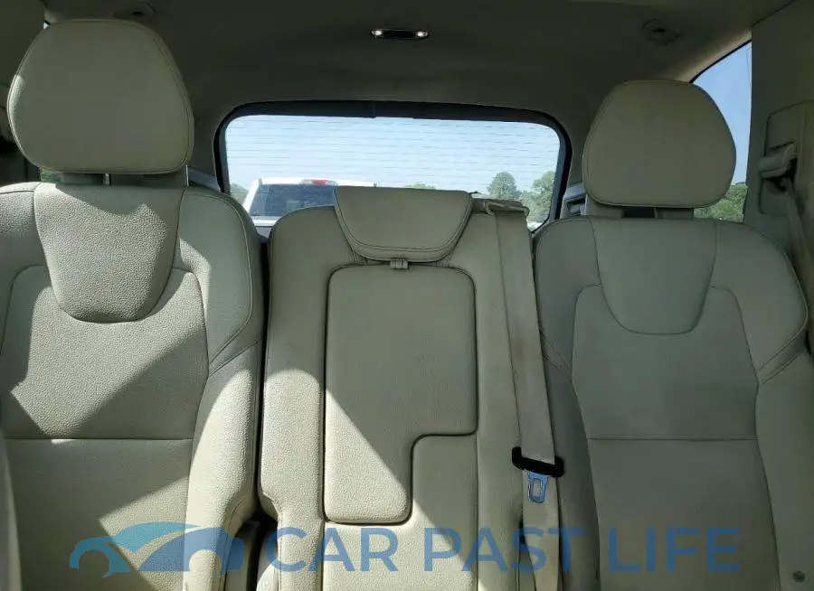 YV4102CKXK1504479# 10