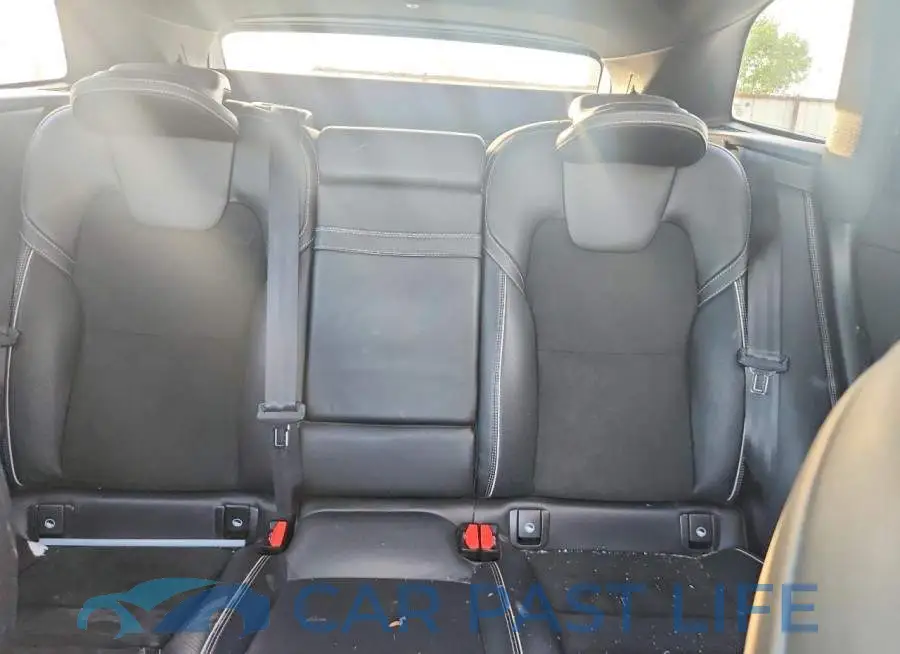 YV4A22RM6J1035375# 10