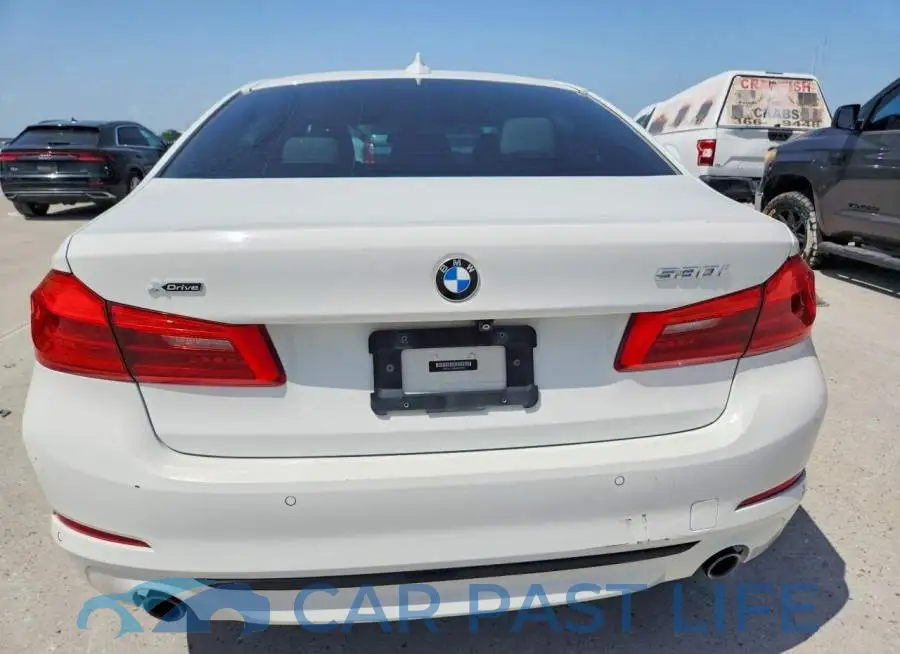 WBAJA7C59KWW17850# 6