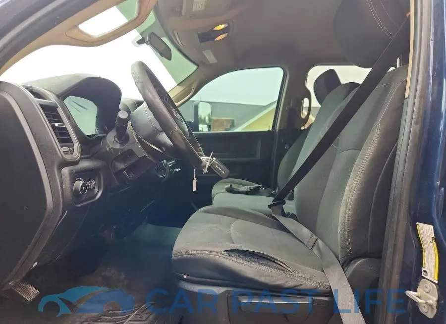3C63R3GJ9KG572676# 7
