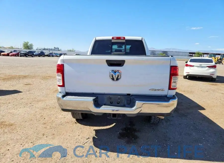 3C6UR5CJ6LG218122# 6