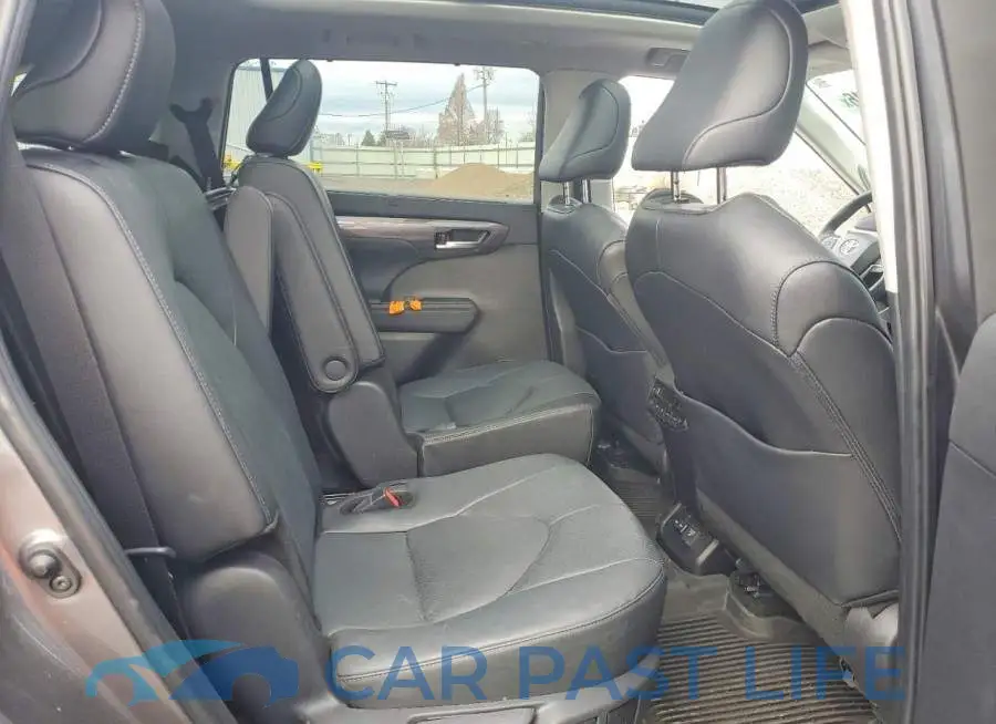 5TDEBRCH9RS607112# 10
