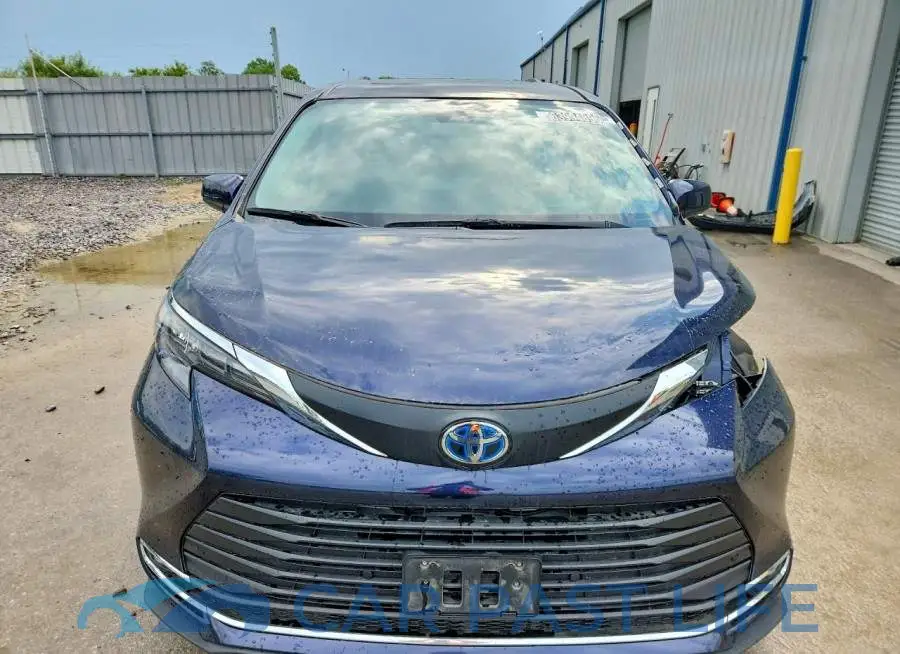 5TDYRKEC6RS206070# 5