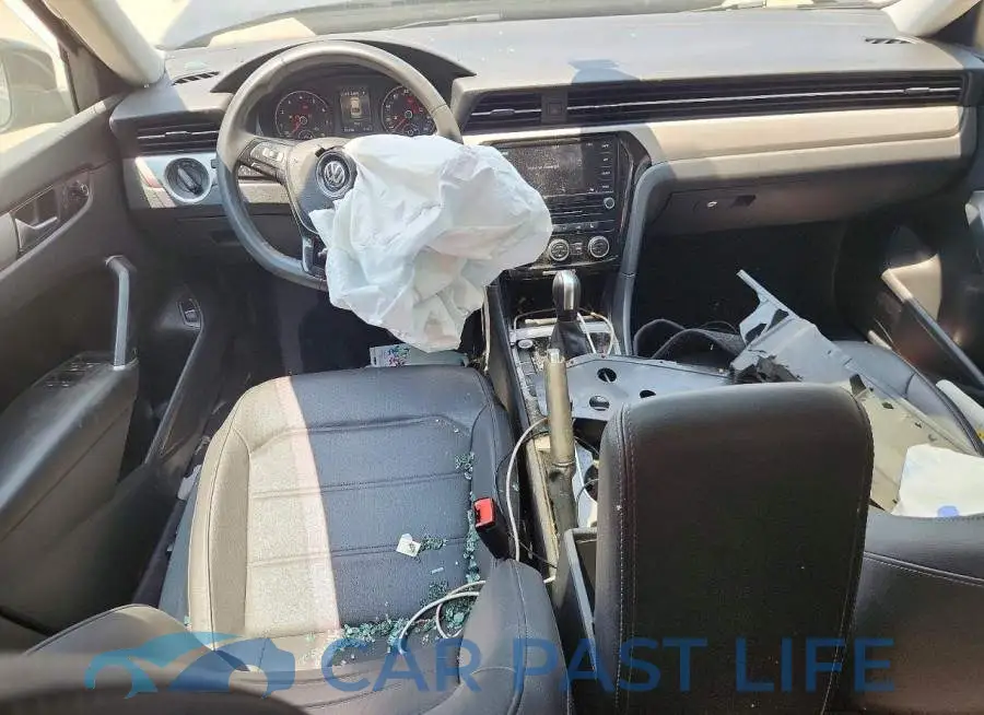 1VWSA7A33NC008829# 8