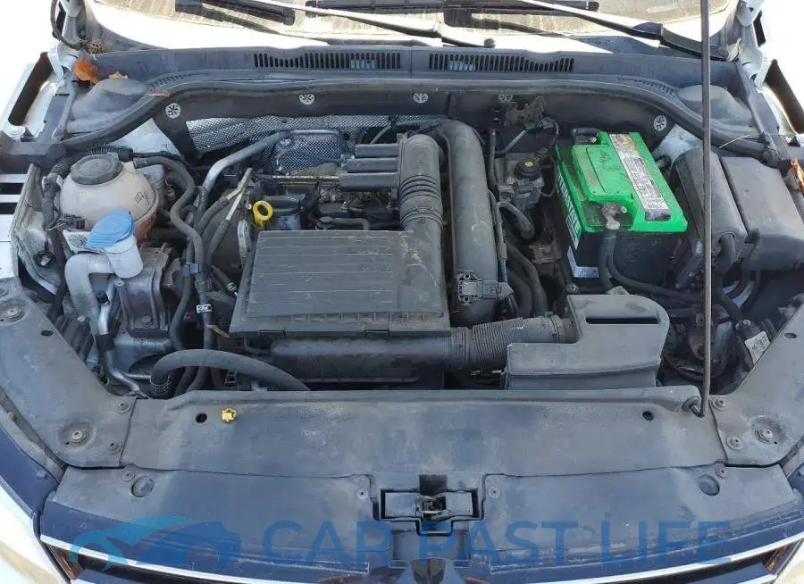 3VW2B7AJ8JM237950# 11