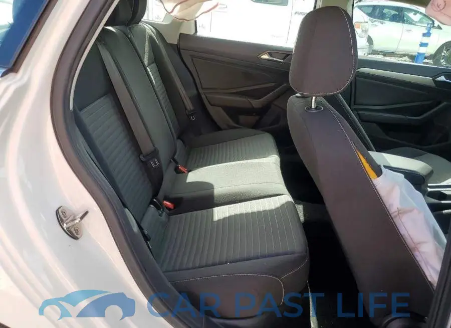 3VW5M7BU8RM036481# 10