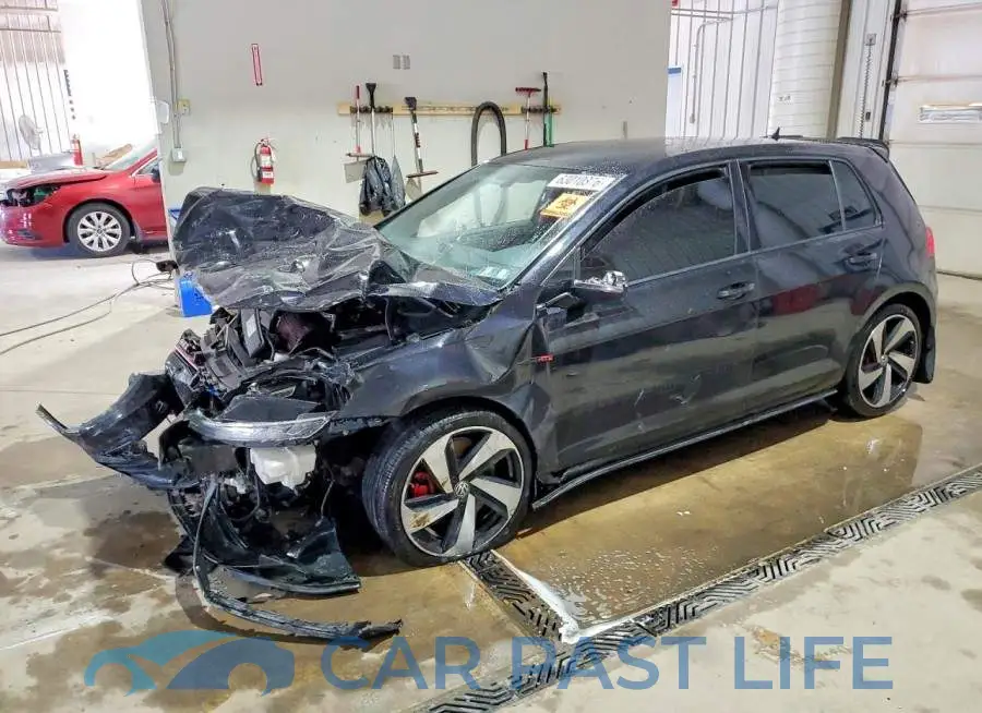 3VW5T7AU4LM000394# 1
