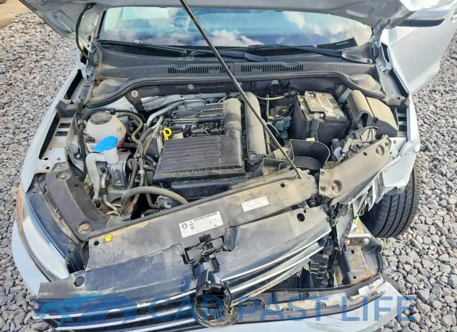 3VWDB7AJ3JM221826# 11